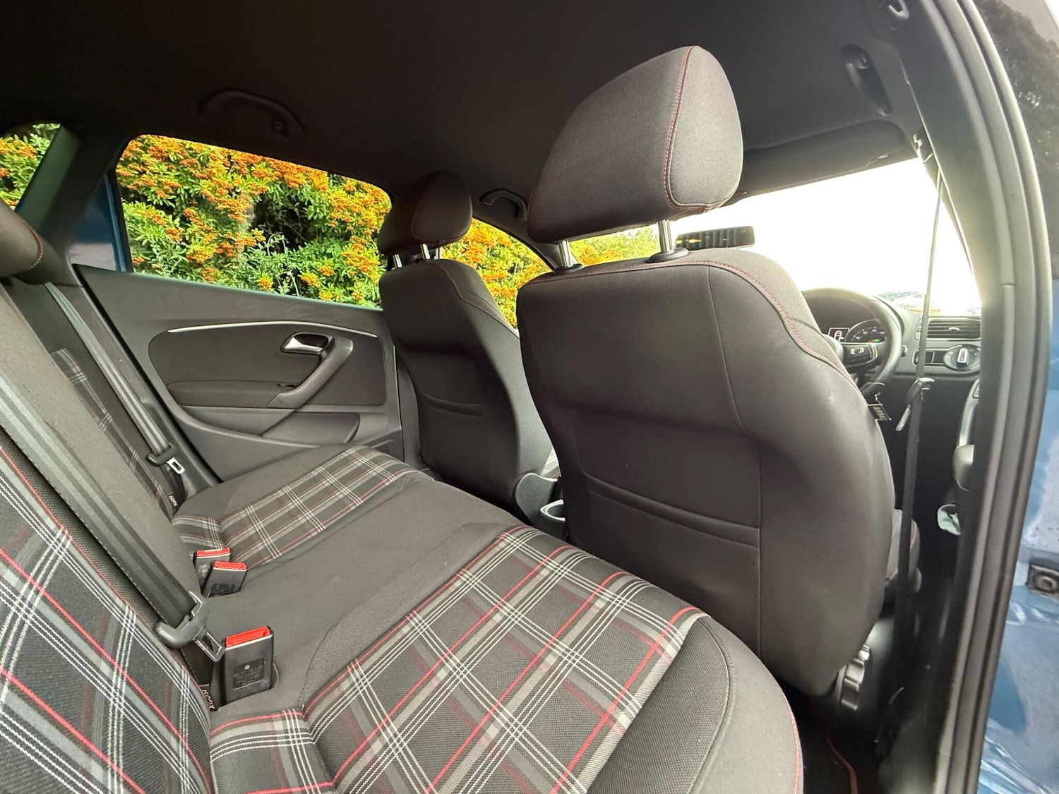 Used Volkswagen Polo 2015 for sale - 76283136: Photo 23