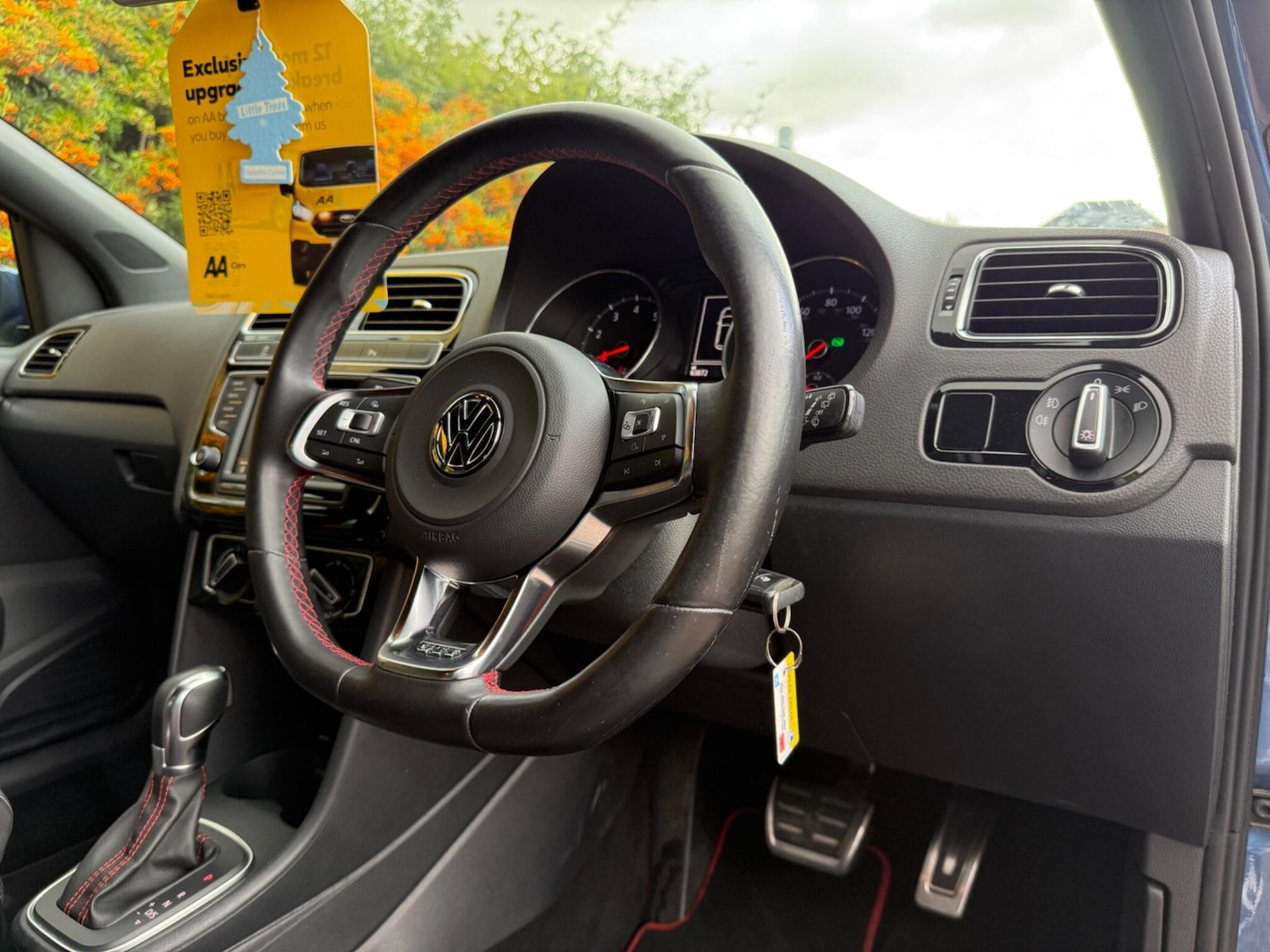 Used Volkswagen Polo 2015 for sale - 76283136: Photo 25