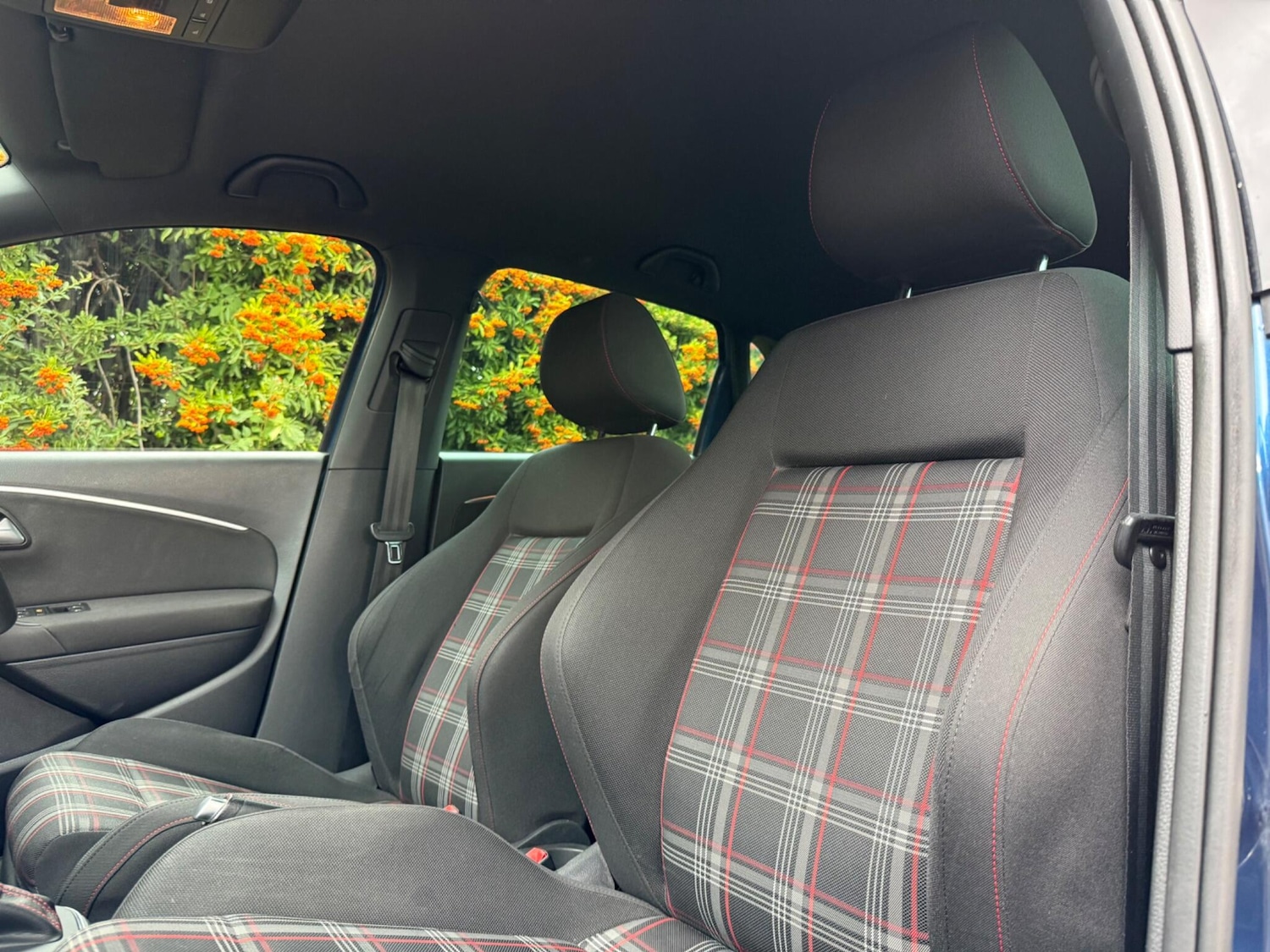 Used Volkswagen Polo 2015 for sale - 76283136: Photo 30