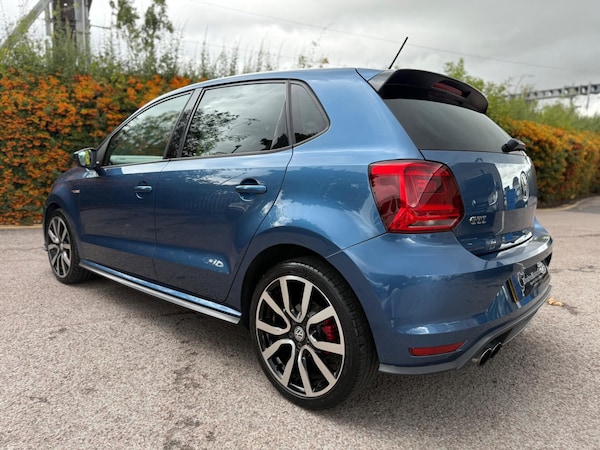 Used Volkswagen Polo 2015 for sale - 76283136: Photo 5