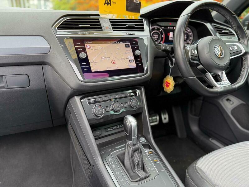 Used Volkswagen Tiguan 2018 for sale - 76200820: Photo 35