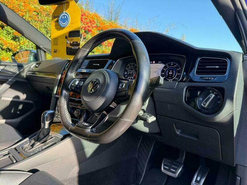 Used Volkswagen Golf 2017 for sale - 76608329: Photo 21