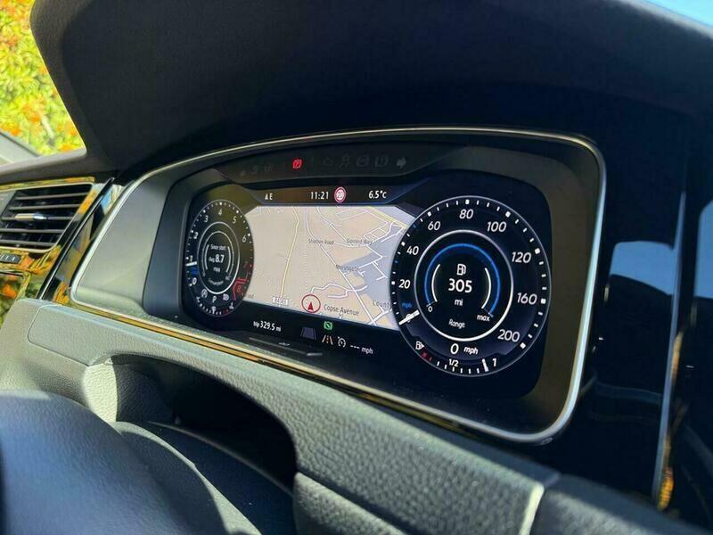 Used Volkswagen Golf 2017 for sale - 76608329: Photo 22