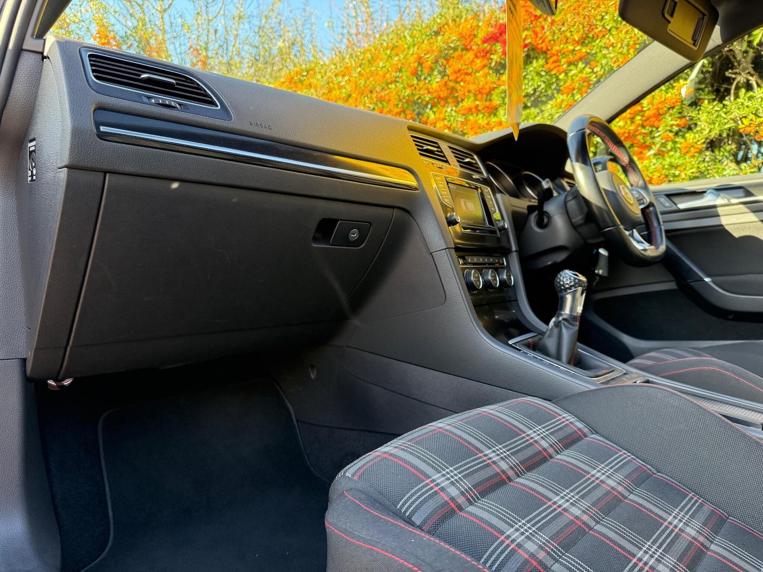 Used Volkswagen Golf 2014 for sale - 76990333: Photo 21