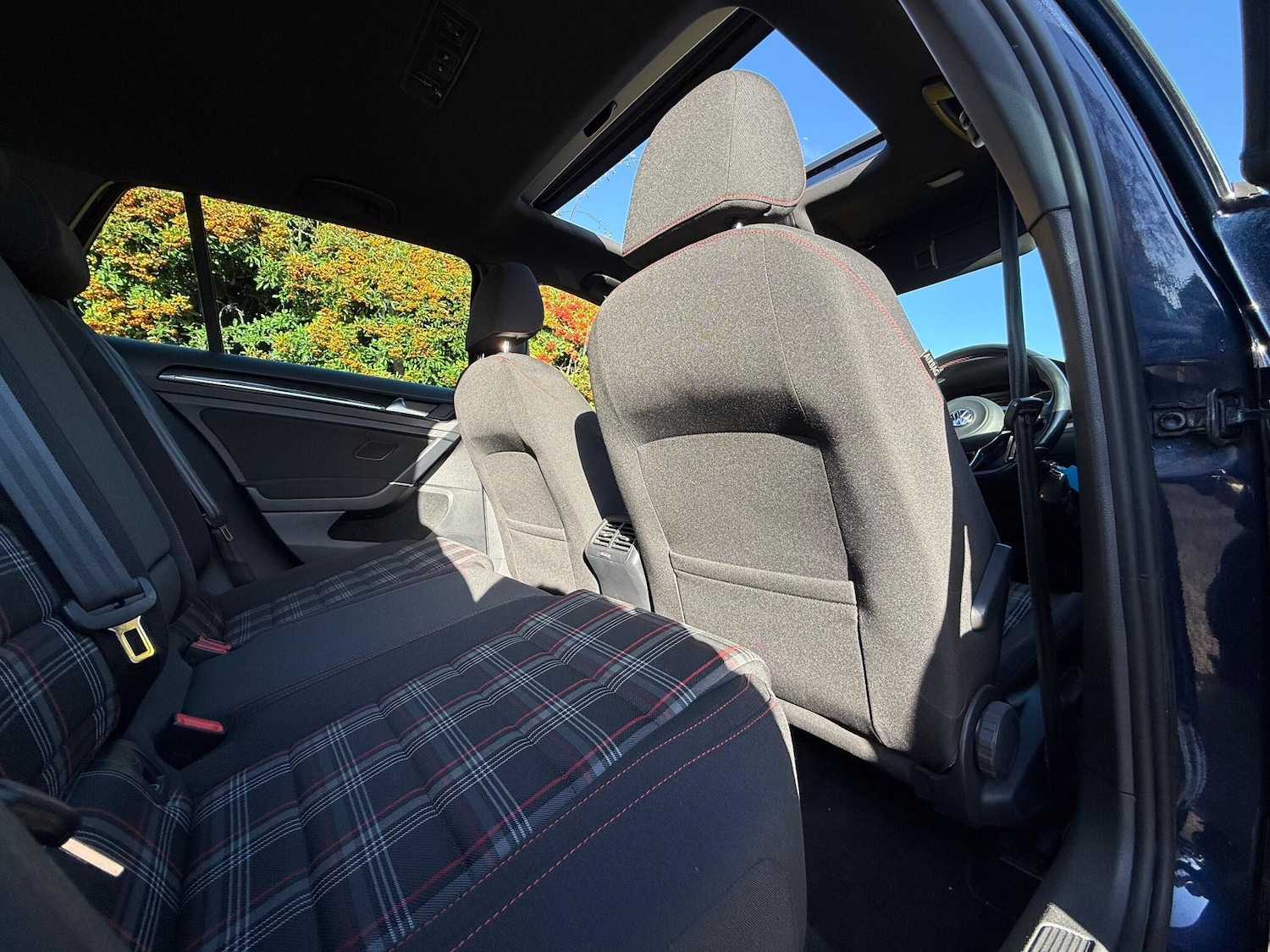 Used Volkswagen Golf 2014 for sale - 76990333: Photo 28