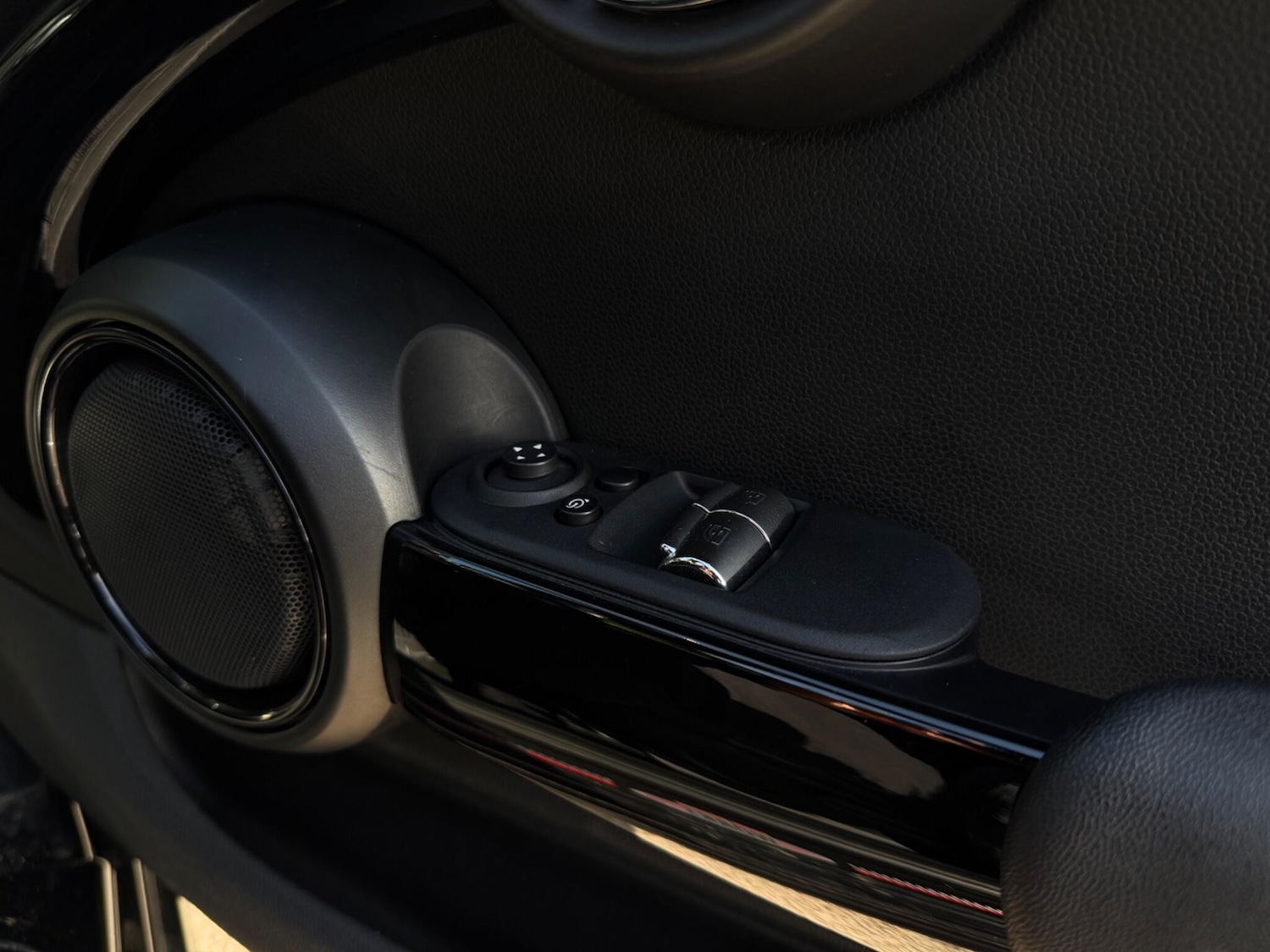 Used MINI Hatch 2017 for sale - 78047841: Photo 35