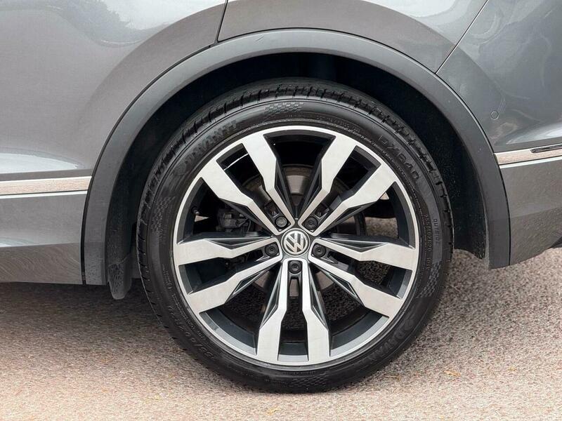 Used Volkswagen Tiguan 2018 for sale - 77697835: Photo 60