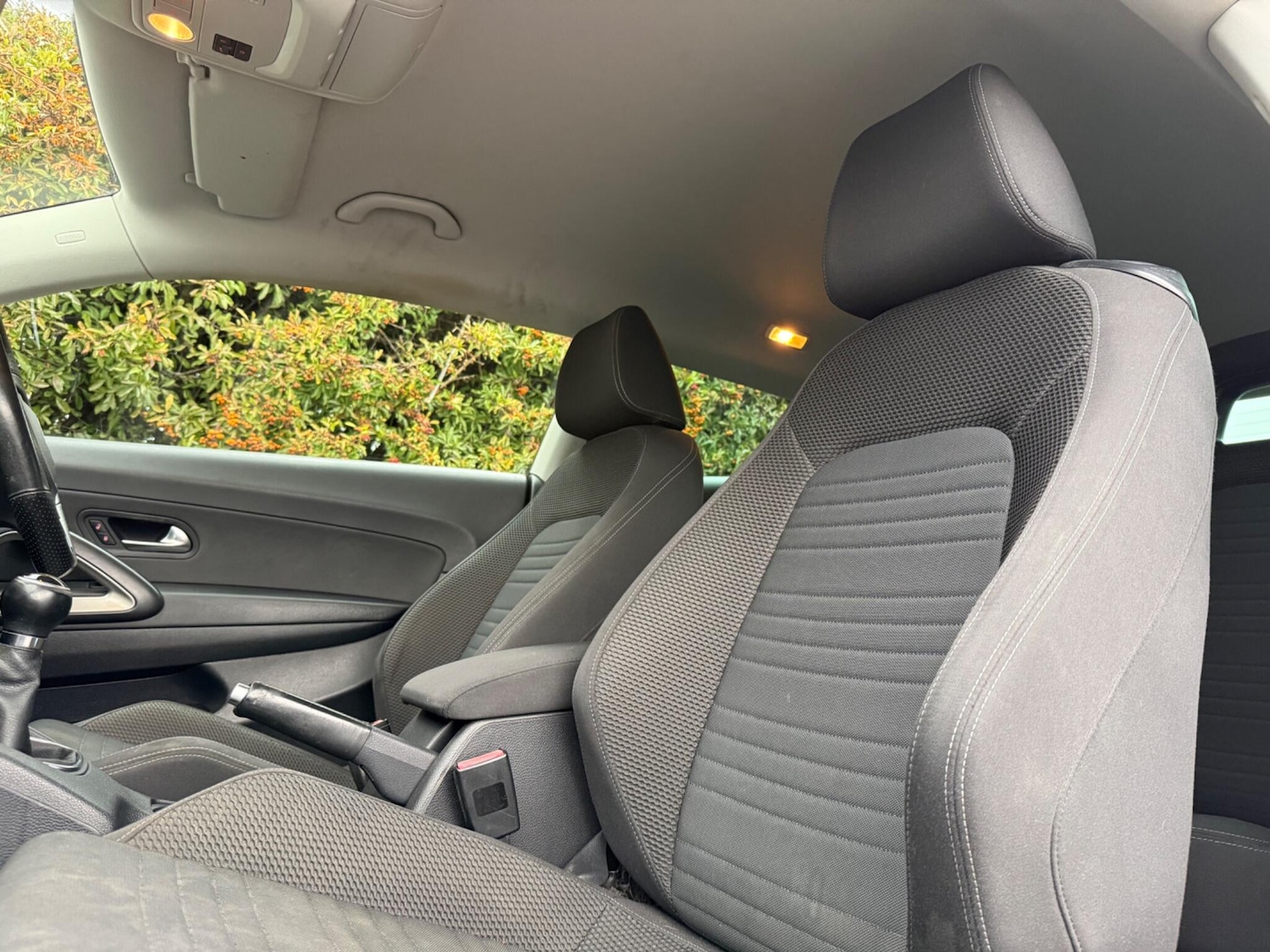 Used Volkswagen Scirocco 2012 for sale - 77315401: Photo 28