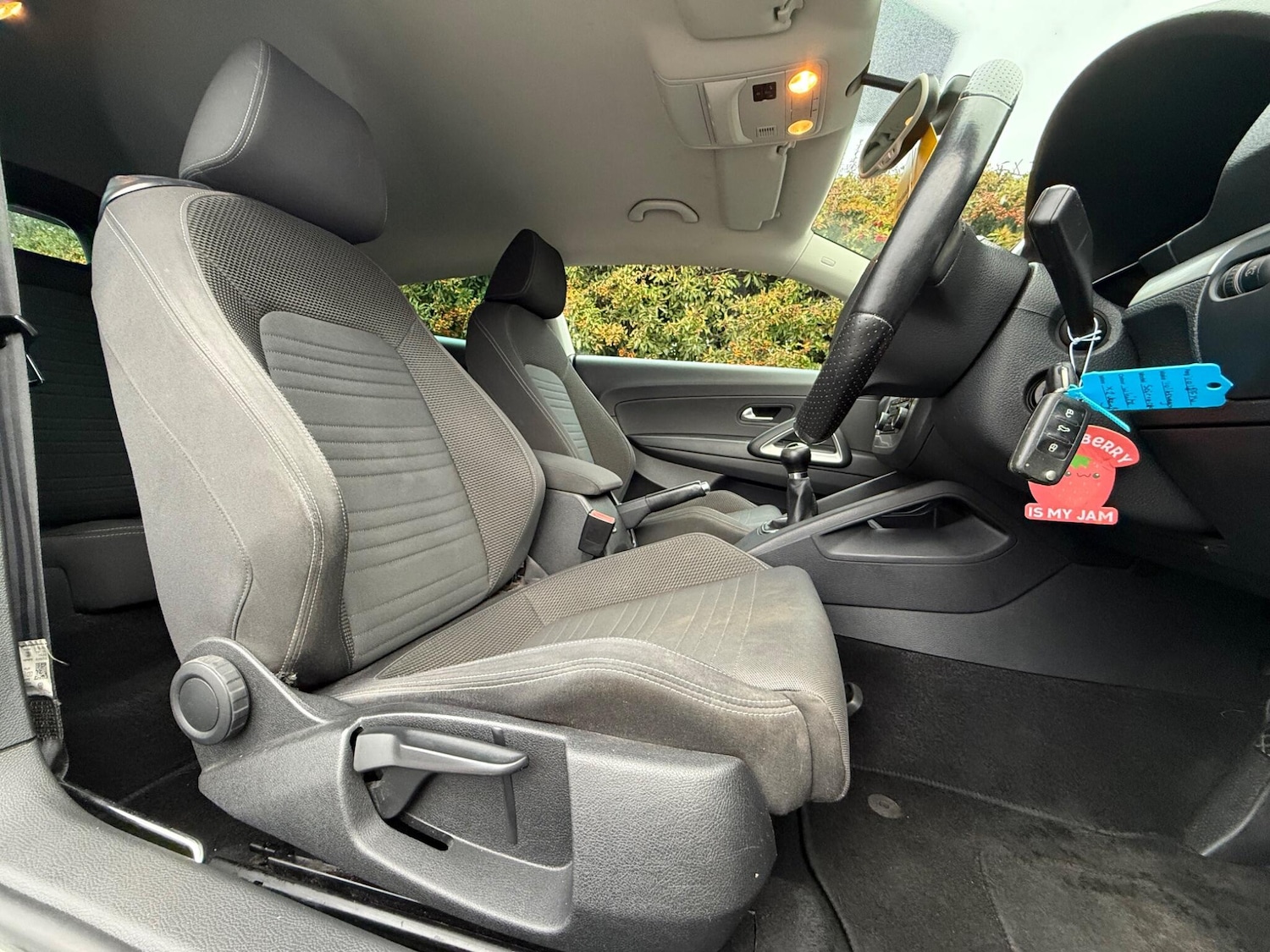 Used Volkswagen Scirocco 2012 for sale - 77315401: Photo 29