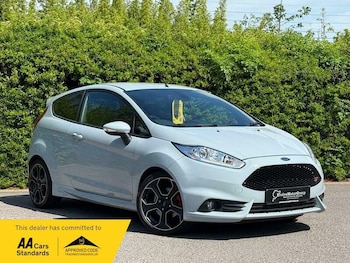 Used Ford Fiesta 2016 for sale - 78573646: Photo