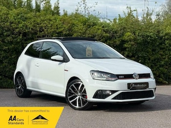 Used Volkswagen Polo 2016 for sale - 78318602: Photo