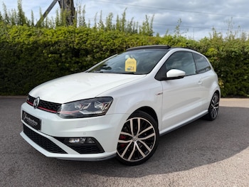 Used Volkswagen Polo 2016 for sale - 78318602: Photo