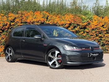 Used Volkswagen Golf 2015 for sale - 76002496: Photo
