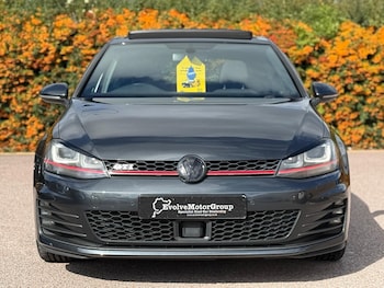 Used Volkswagen Golf 2015 for sale - 76002496: Photo