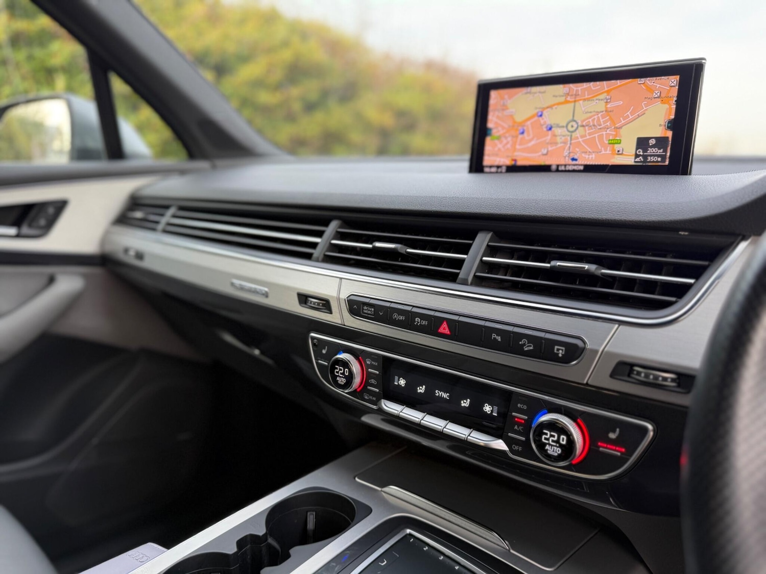 Used Audi Q7 2015 for sale - 77970453: Photo 25