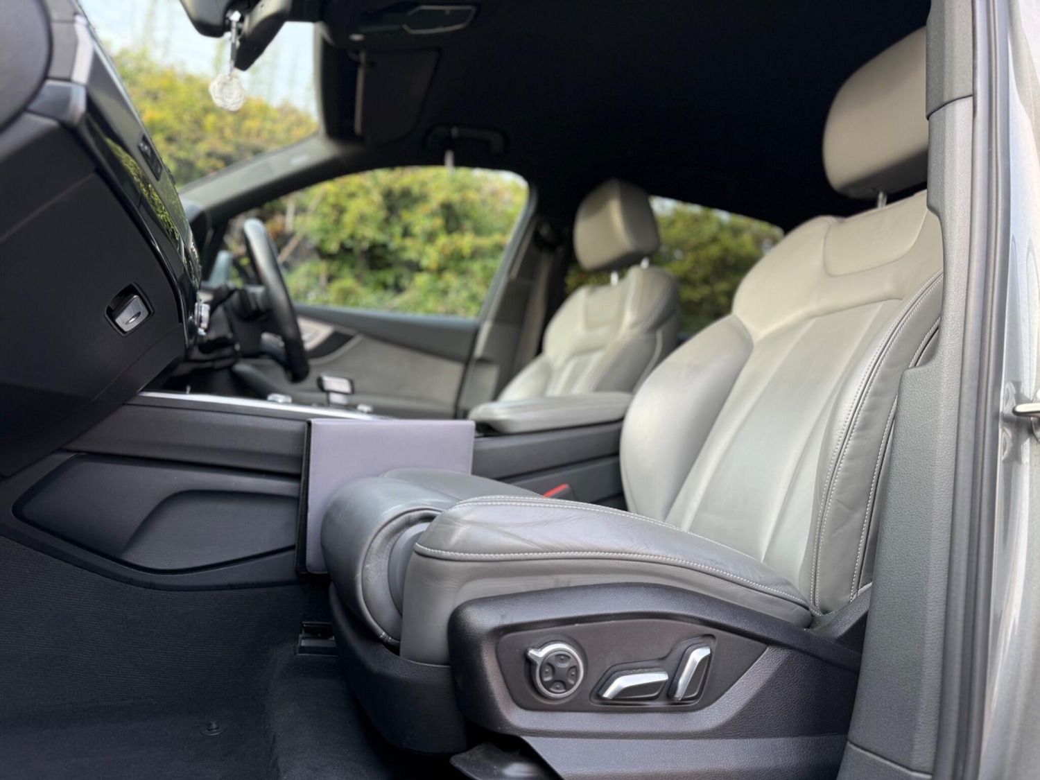 Used Audi Q7 2015 for sale - 77970453: Photo 31