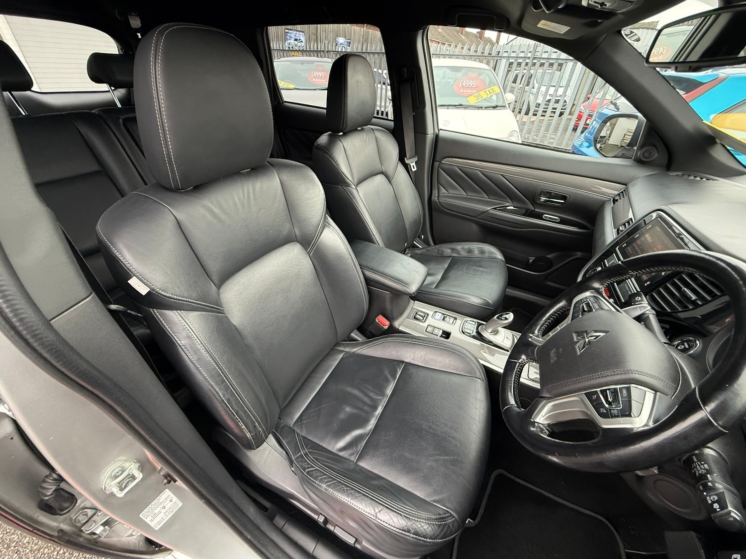 Used Mitsubishi Outlander 2018 for sale - 77687726: Photo 14