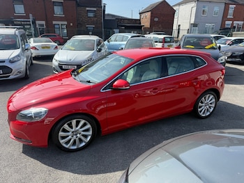 Used Volvo V40 2014 for sale - 79342508: Photo