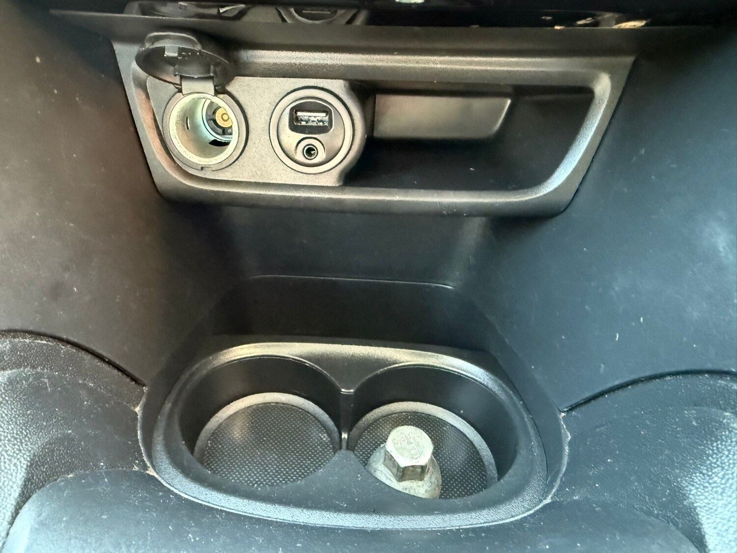 Used Peugeot 208 2015 for sale - 77446023: Photo 15