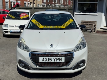 Used Peugeot 208 2015 for sale - 77446023: Photo
