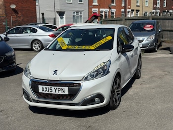 Used Peugeot 208 2015 for sale - 77446023: Photo