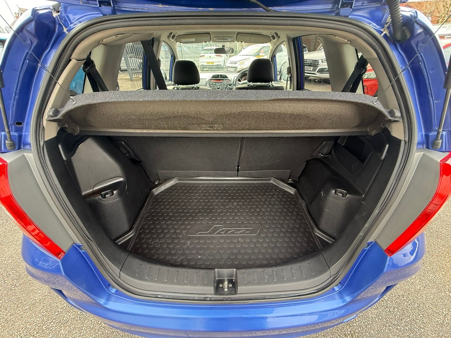 Used Honda Jazz 2013 for sale - 77591082: Photo 17