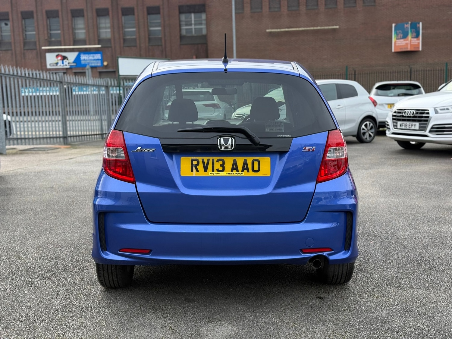 Used Honda Jazz 2013 for sale - 77591082: Photo 6