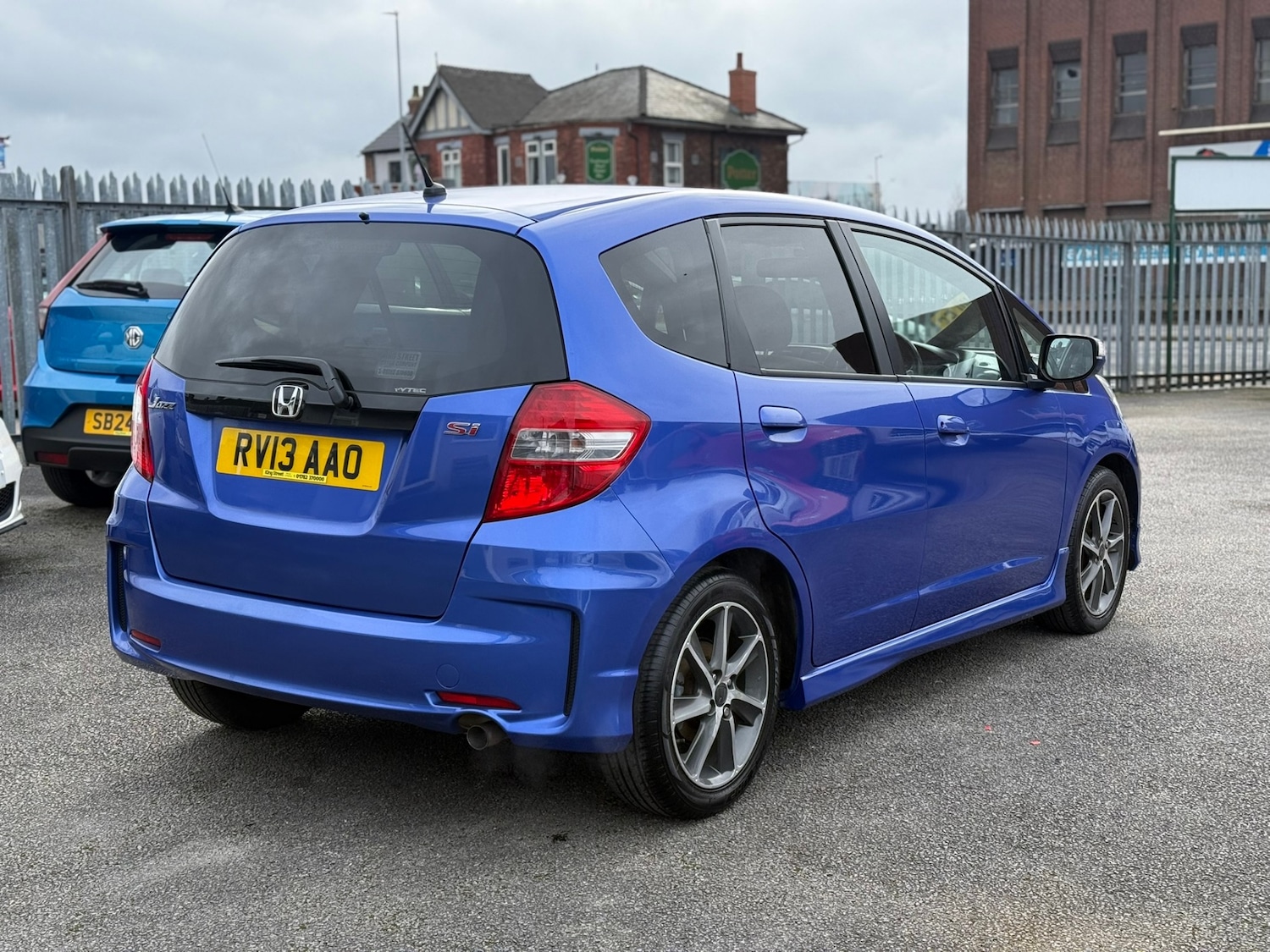 Used Honda Jazz 2013 for sale - 77591082: Photo 7