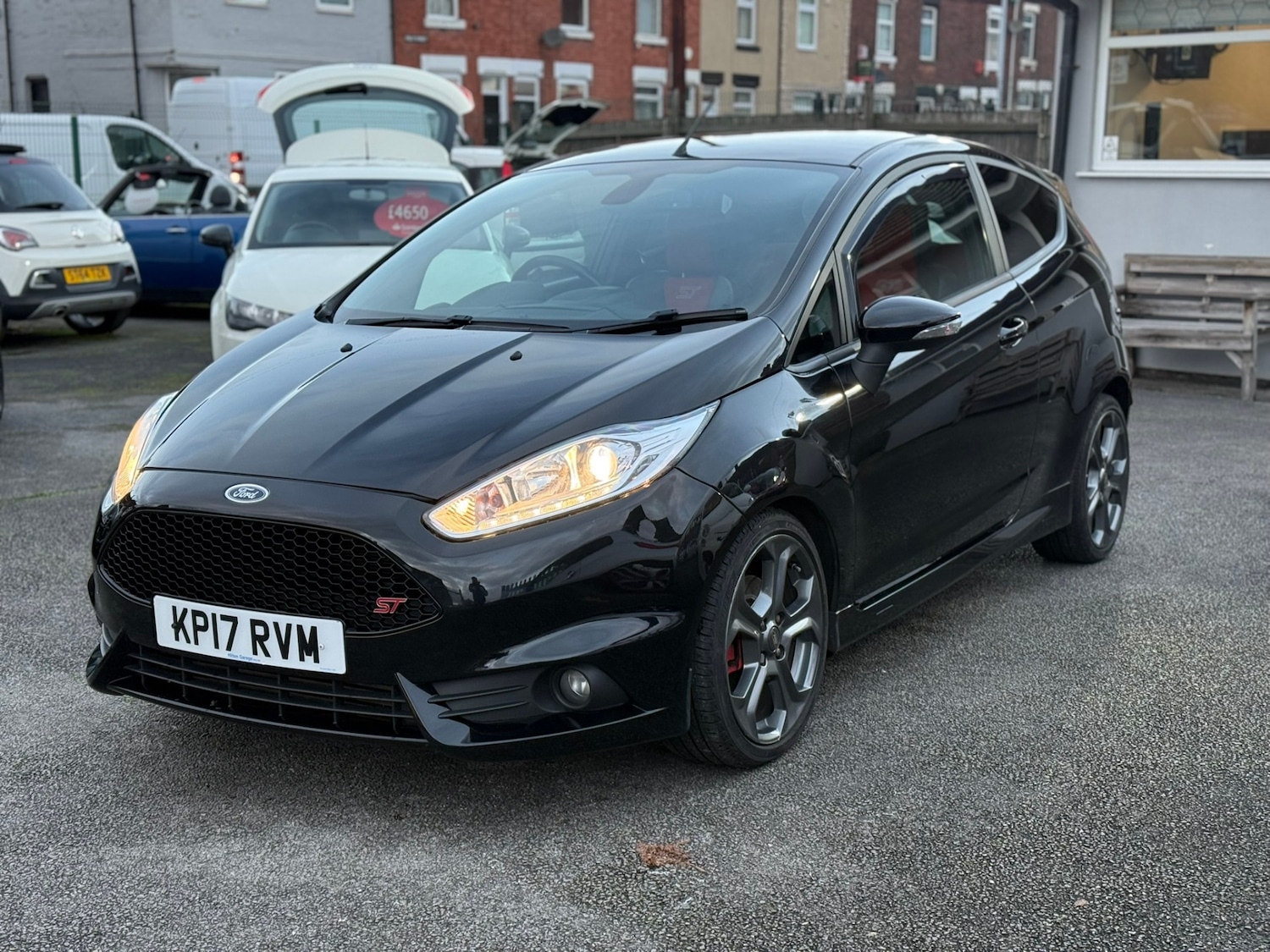 Used Ford Fiesta 2017 for sale - 76918709: Photo 3