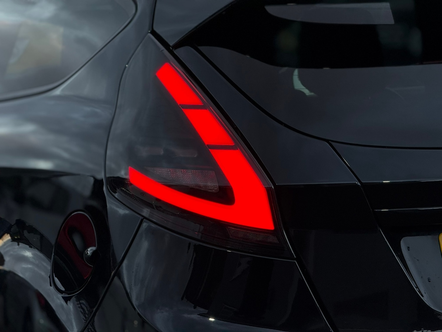 Used Ford Fiesta 2017 for sale - 76918709: Photo 34