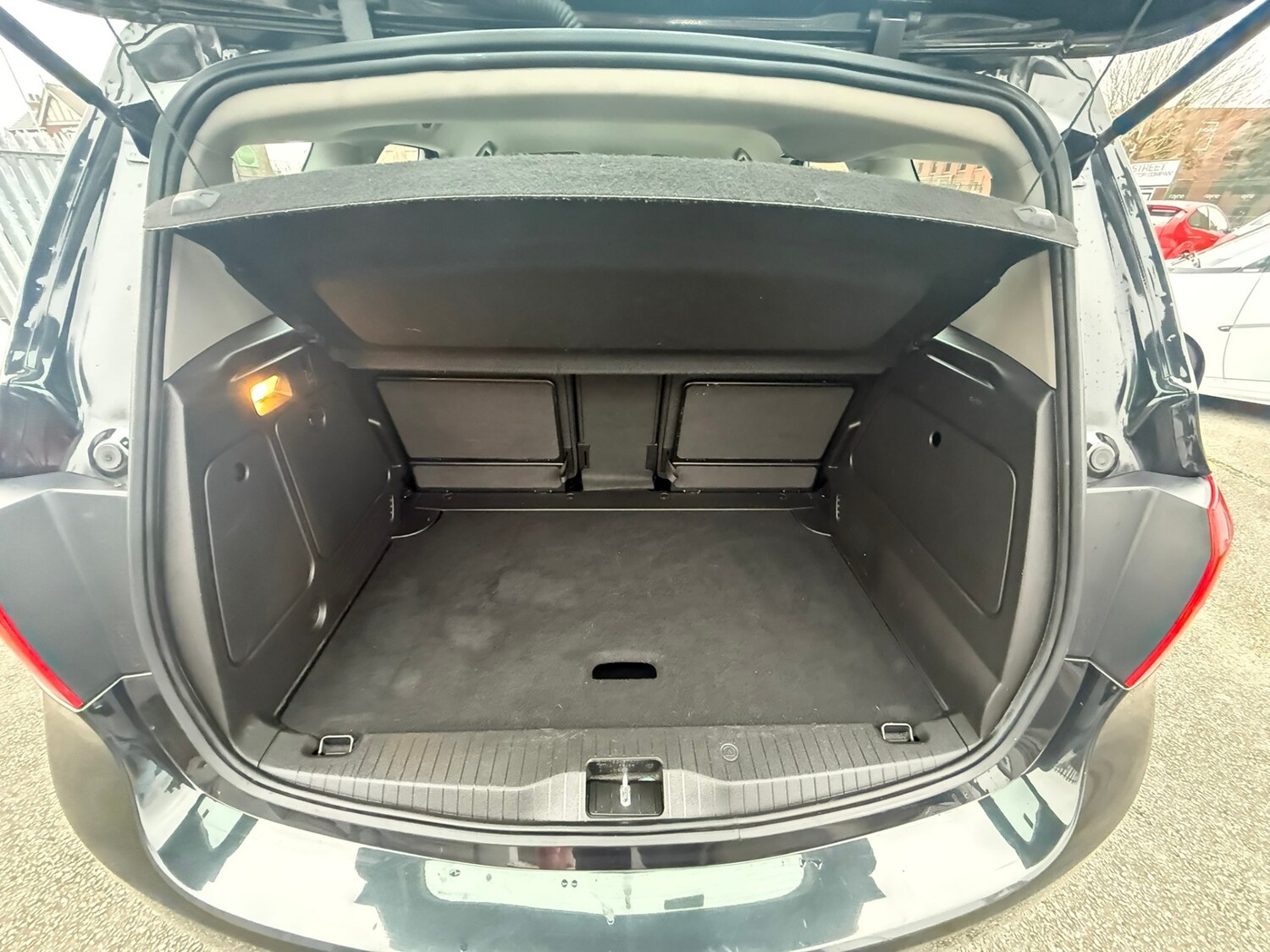 Used Vauxhall Meriva 2017 for sale - 77431644: Photo 18