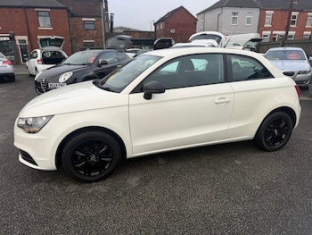 Used Audi A1 2011 for sale - 77032835: Photo