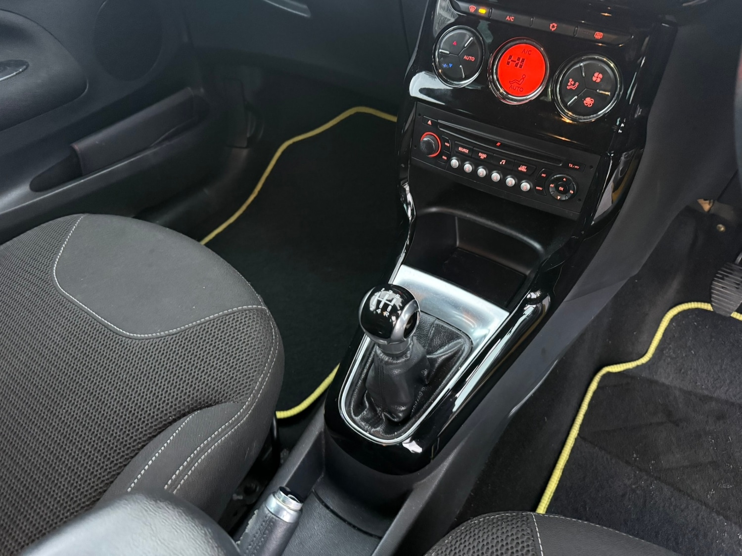 Used Citroen DS3 2012 for sale - 76882013: Photo 13