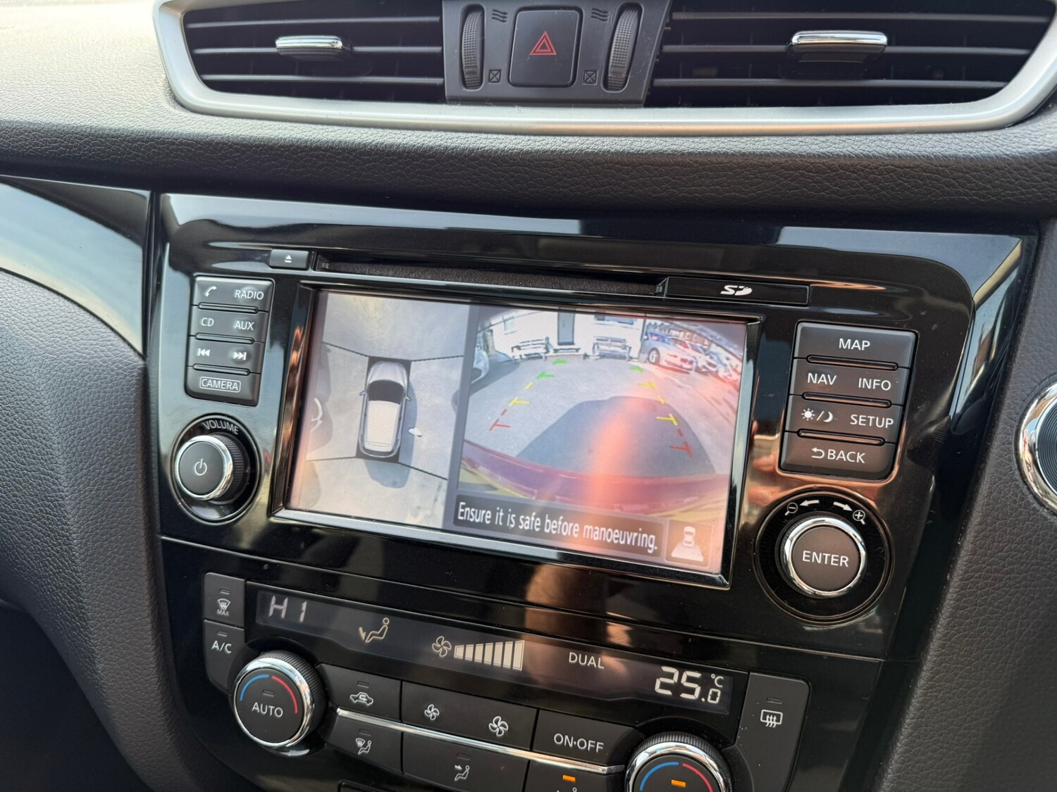 Used Nissan Qashqai 2017 for sale - 77974769: Photo 12