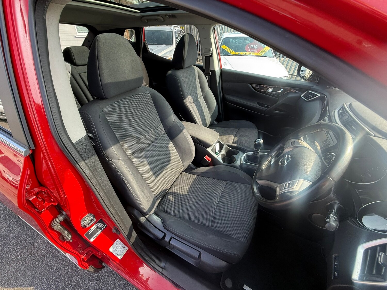 Used Nissan Qashqai 2017 for sale - 77974769: Photo 14