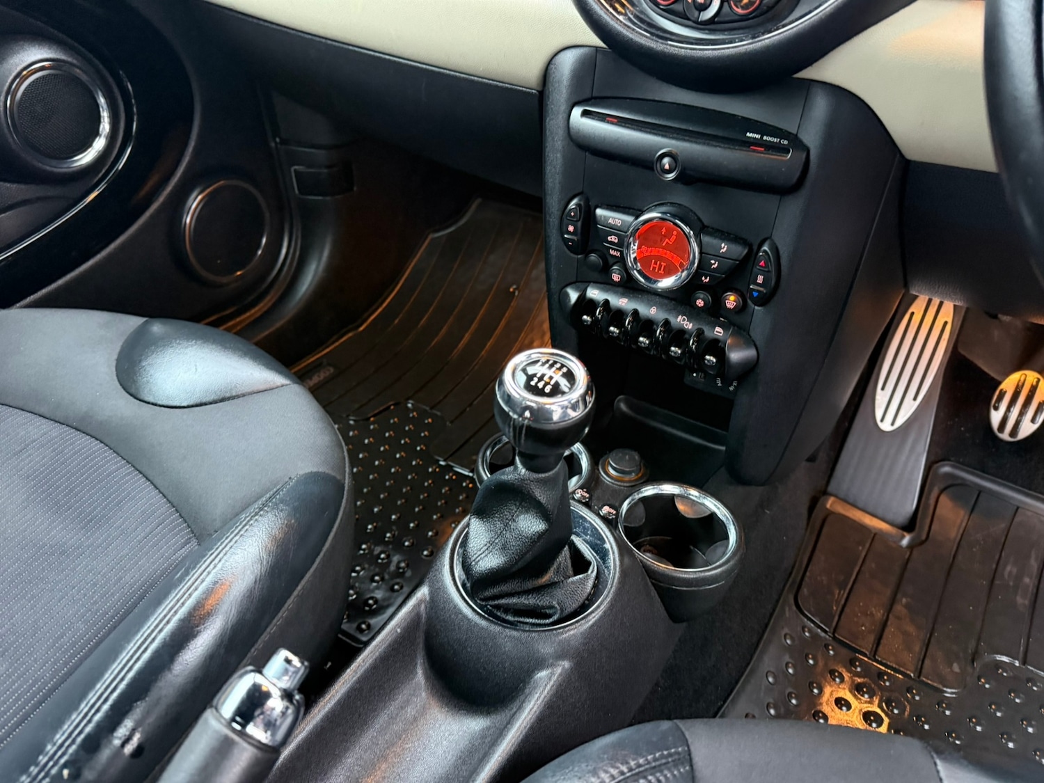 Used MINI Convertible 2012 for sale - 77461680: Photo 13