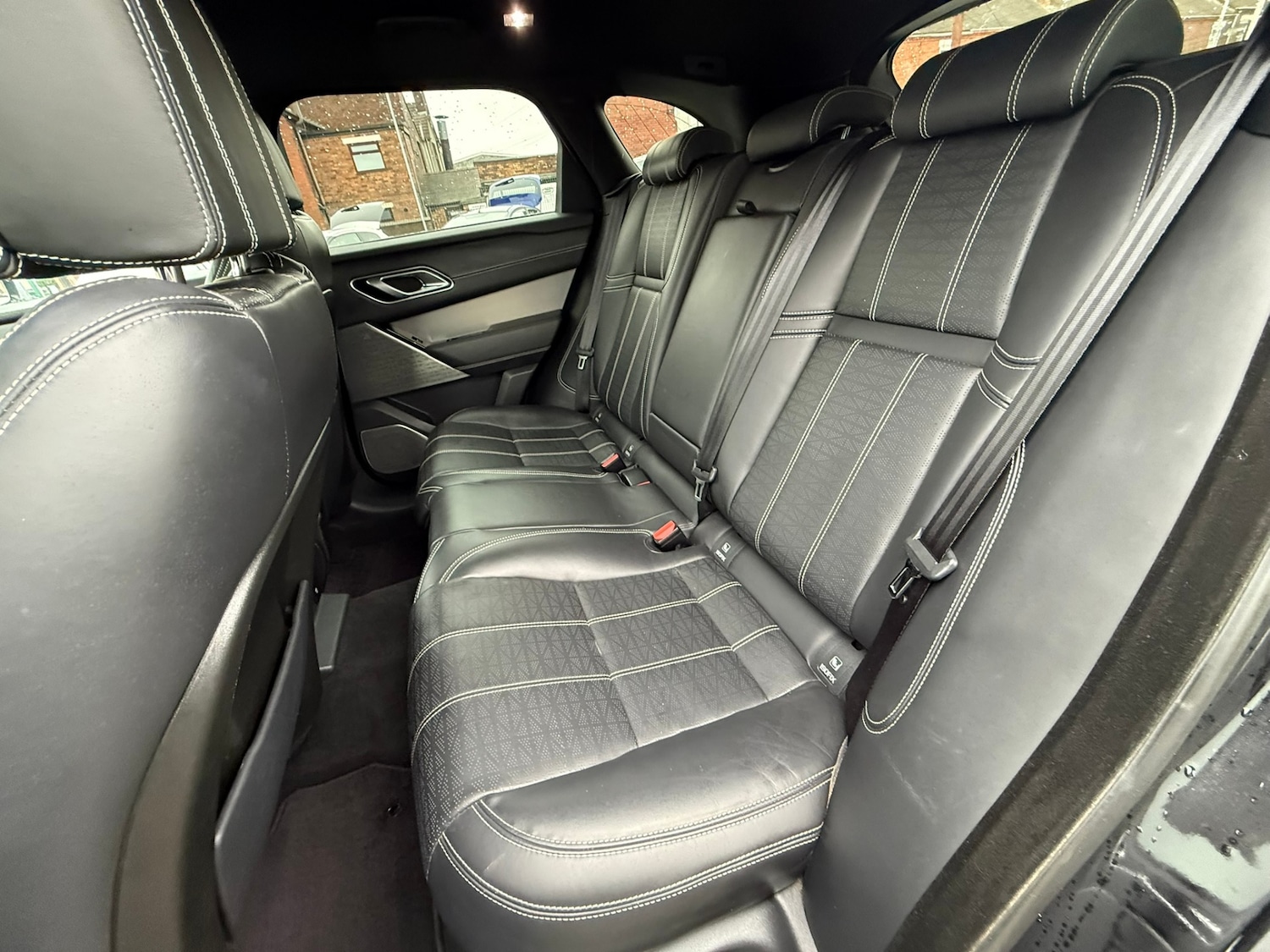 Used Land Rover Range Rover Velar 2018 for sale - 77679371: Photo 16