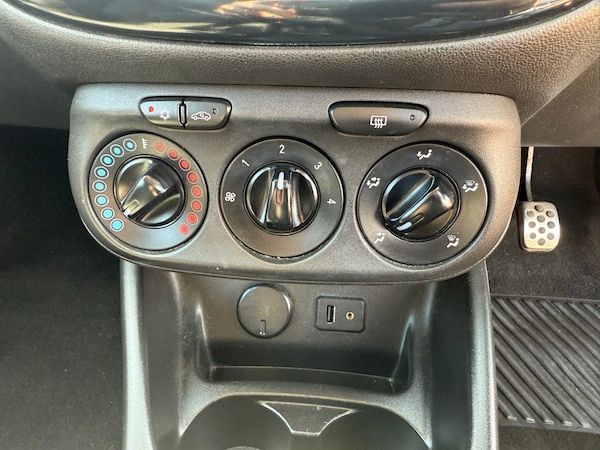 Used Vauxhall Corsa 2015 for sale - 75213479: Photo 12