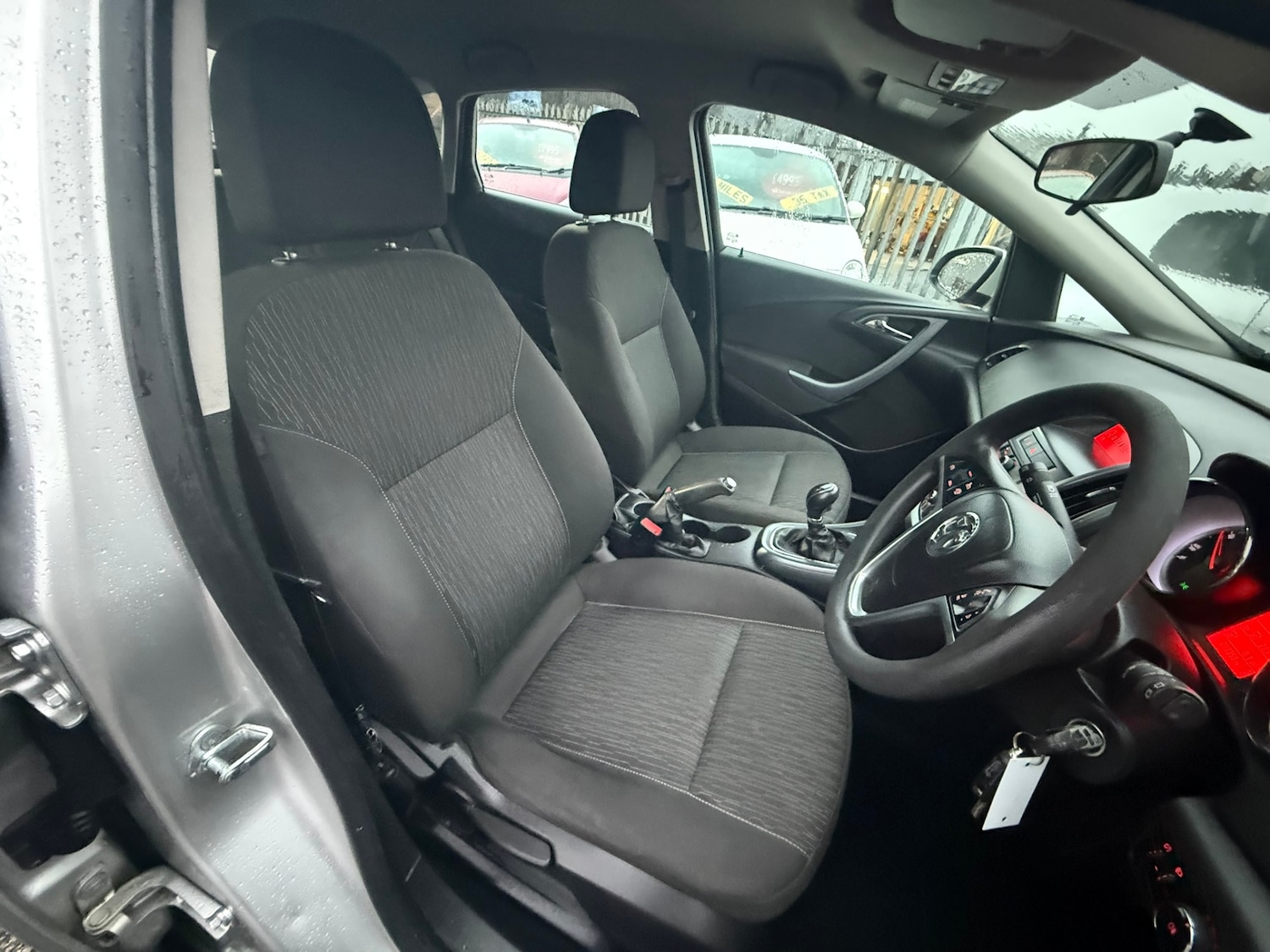 Used Vauxhall Astra 2012 for sale - 77001277: Photo 14