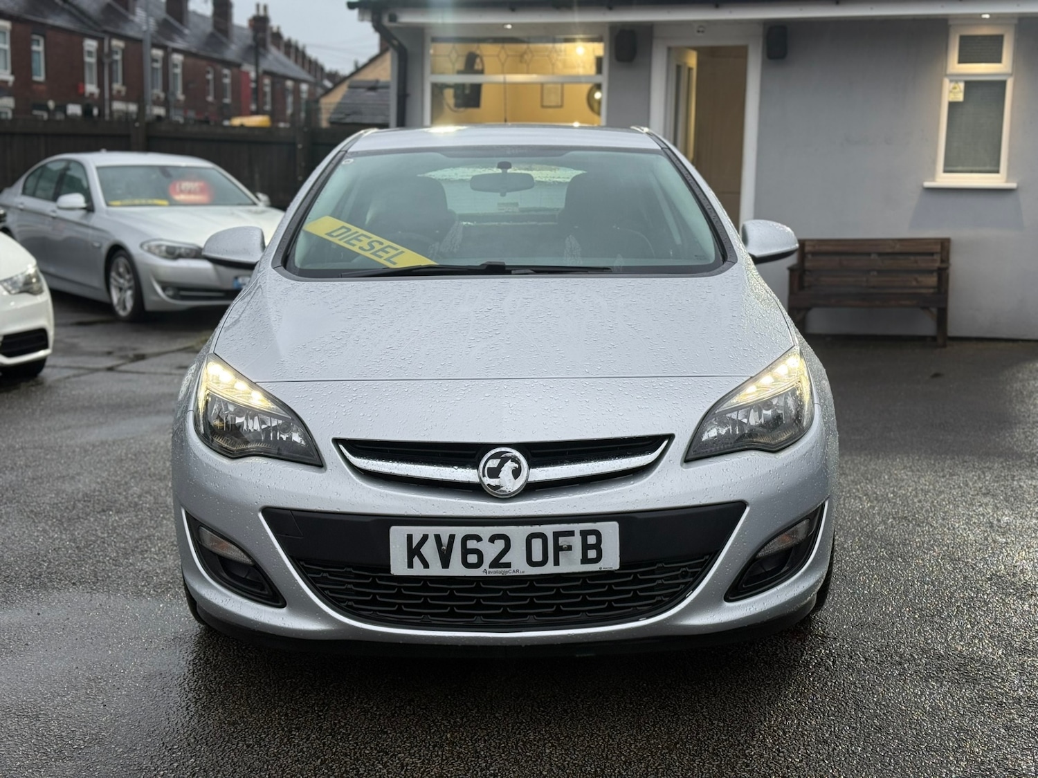 Used Vauxhall Astra 2012 for sale - 77001277: Photo 2