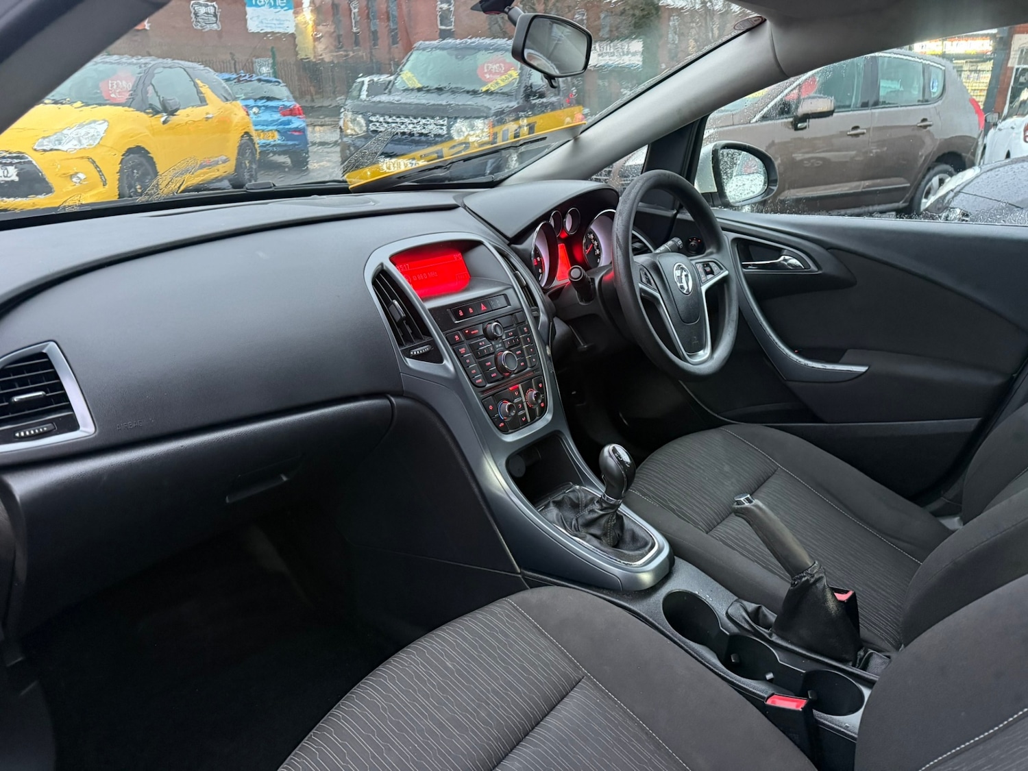 Used Vauxhall Astra 2012 for sale - 77001277: Photo 20