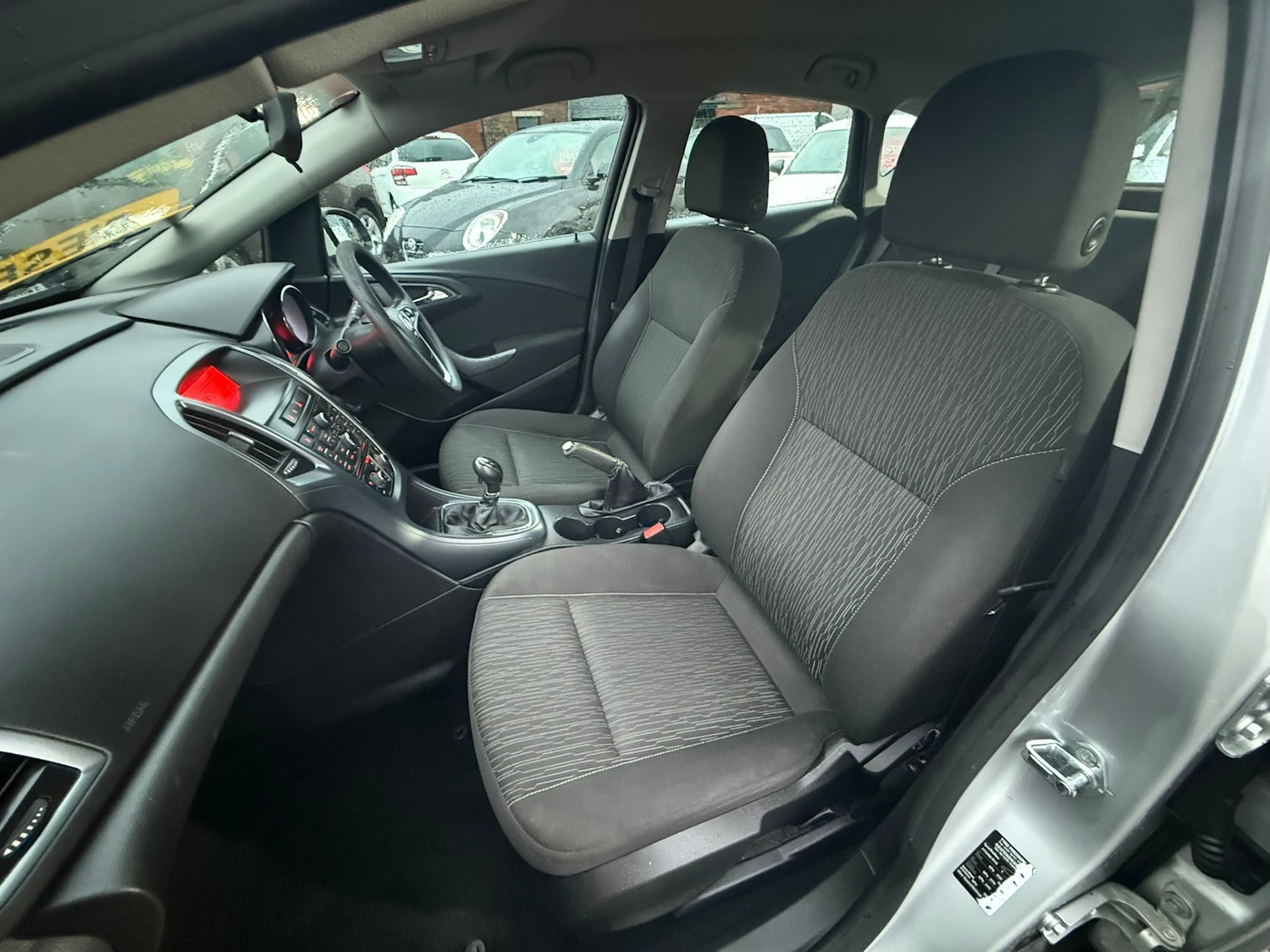 Used Vauxhall Astra 2012 for sale - 77001277: Photo 21