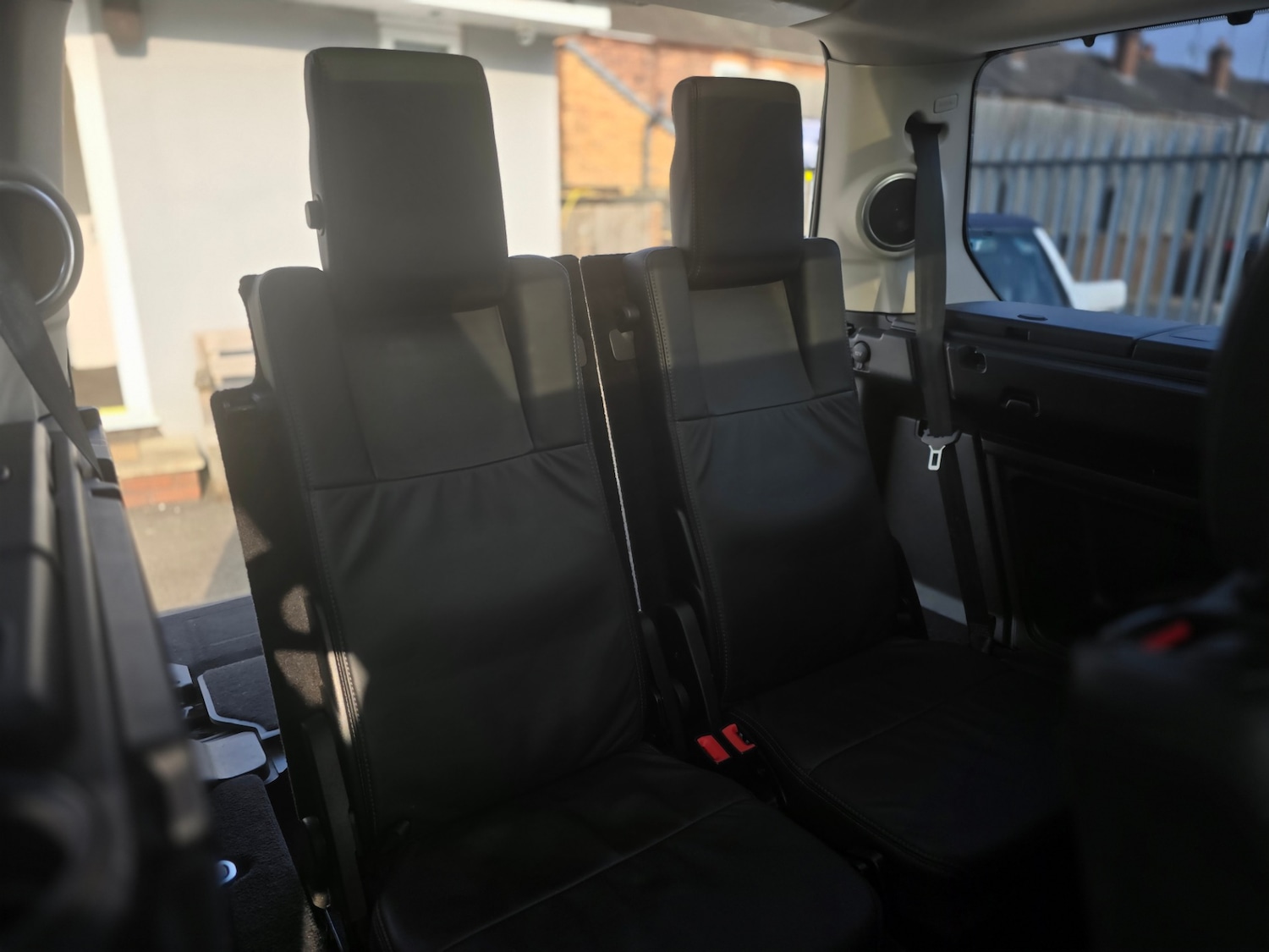 Used Land Rover Discovery 2010 for sale - 76970054: Photo 16