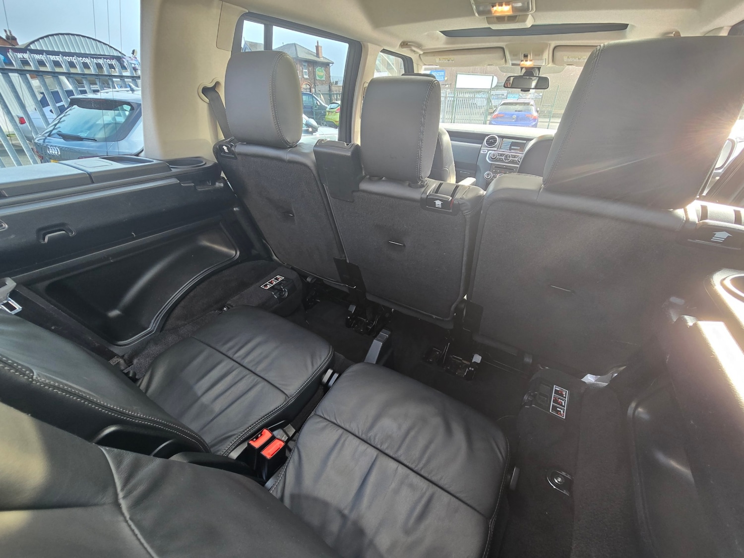 Used Land Rover Discovery 2010 for sale - 76970054: Photo 17