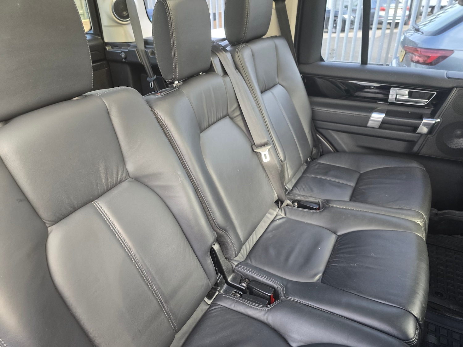 Used Land Rover Discovery 2010 for sale - 76970054: Photo 23