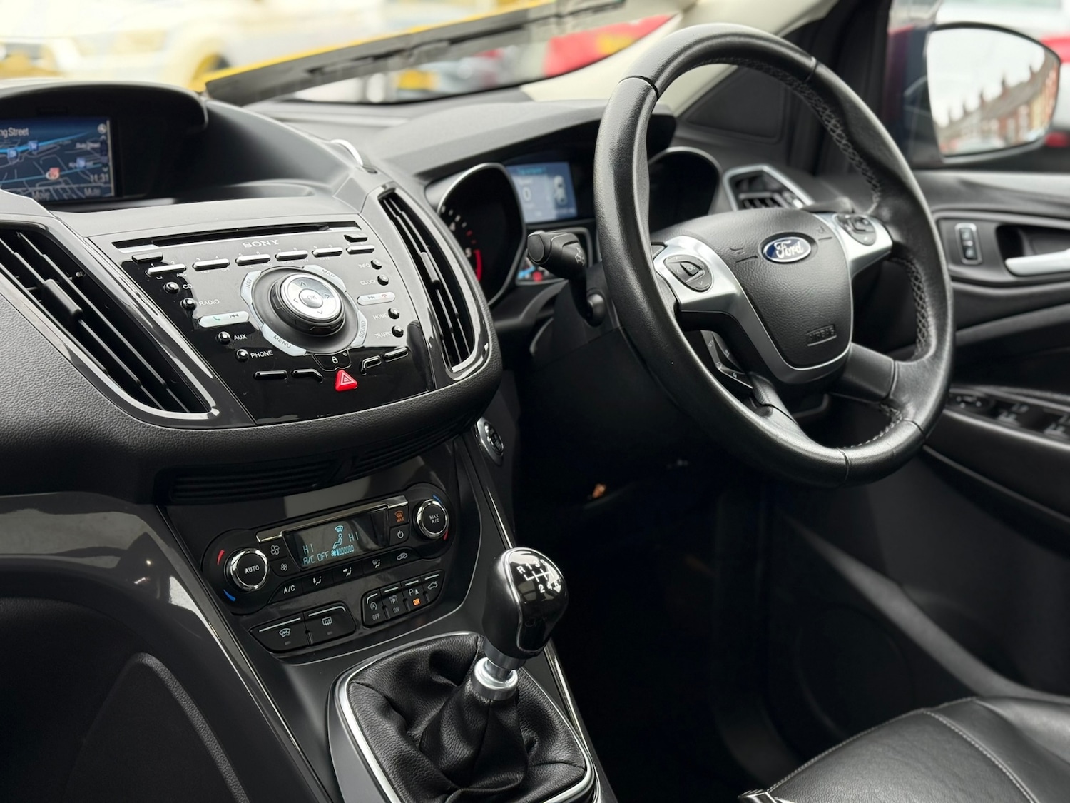 Used Ford Kuga 2015 for sale - 77679199: Photo 28