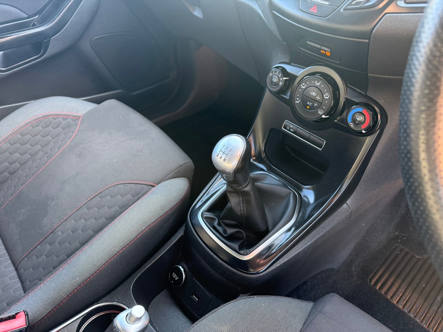 Used Ford Fiesta 2016 for sale - 76780449: Photo 12