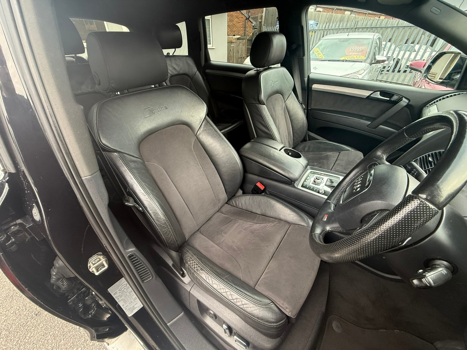 Used Audi Q7 2010 for sale - 76092219: Photo 14