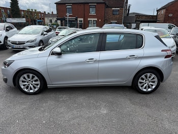 Used Peugeot 308 2016 for sale - 78817653: Photo