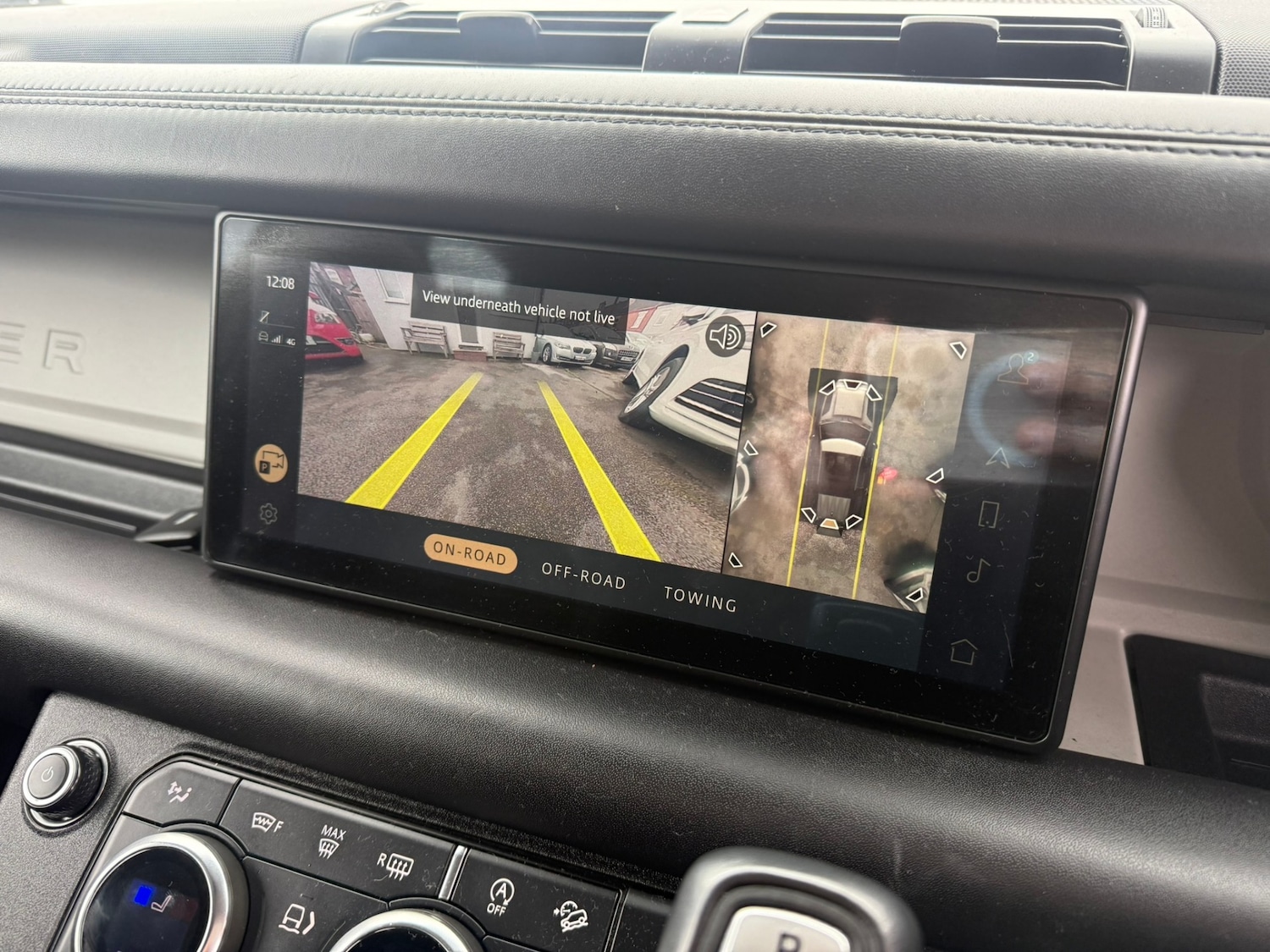 Used Land Rover Defender 2020 for sale - 77903874: Photo 16